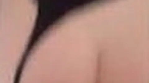 أوليفيا سترفل مع براندي ماي – أوليفيا ماي (Manyvids: Oliviawould)، مؤخرة كبيرة