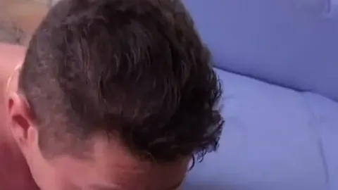 Penetrazioni anali tra una mora e un gay