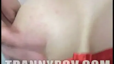 Maiala con le tette che gode un grosso cazzo nel culo