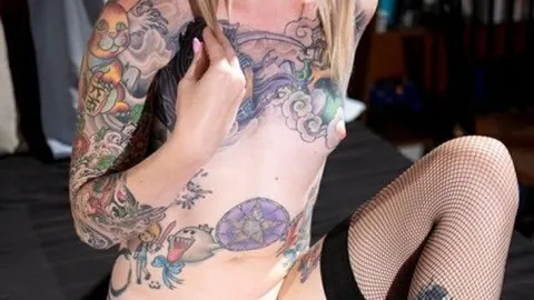 Slender Blonde Luci Belle Gets Creampie